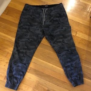 Plugg Men’s Cotton Joggers